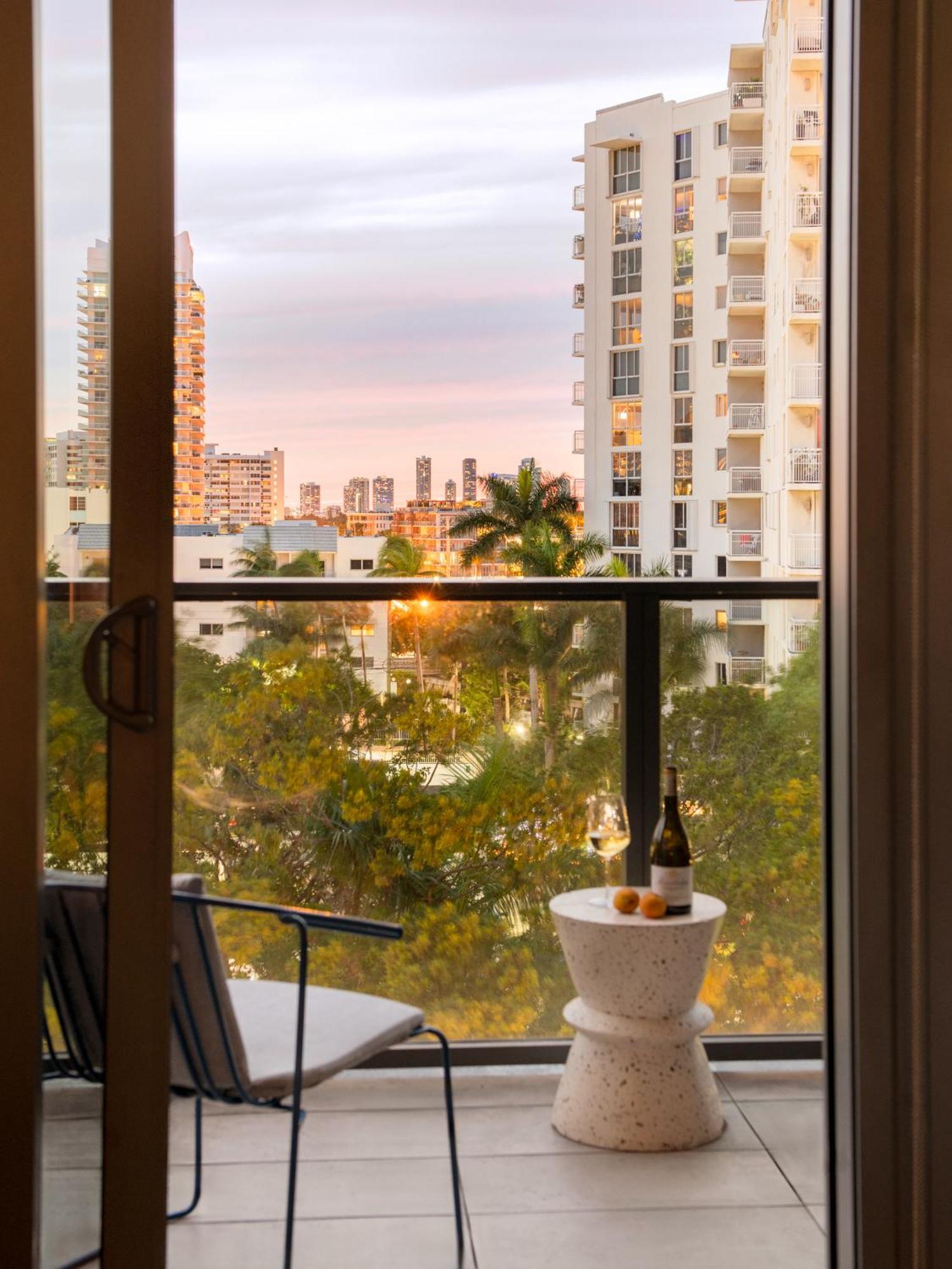 Sonder By Marriott Bonvoy 17West Apartments Miami Beach Exterior photo